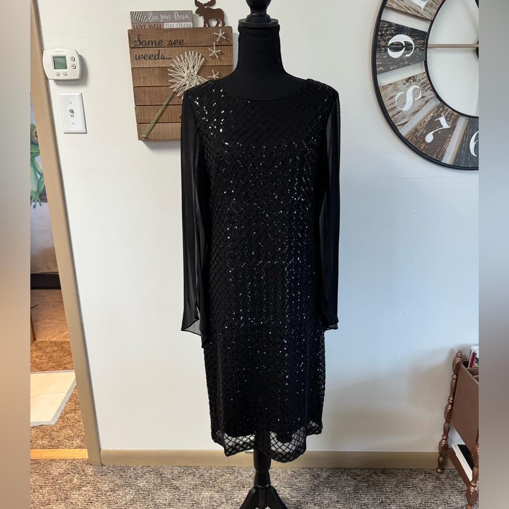 Sz 10 connected apparel, black sequin/mesh embellished dress cape sleeves. NWOT🐸